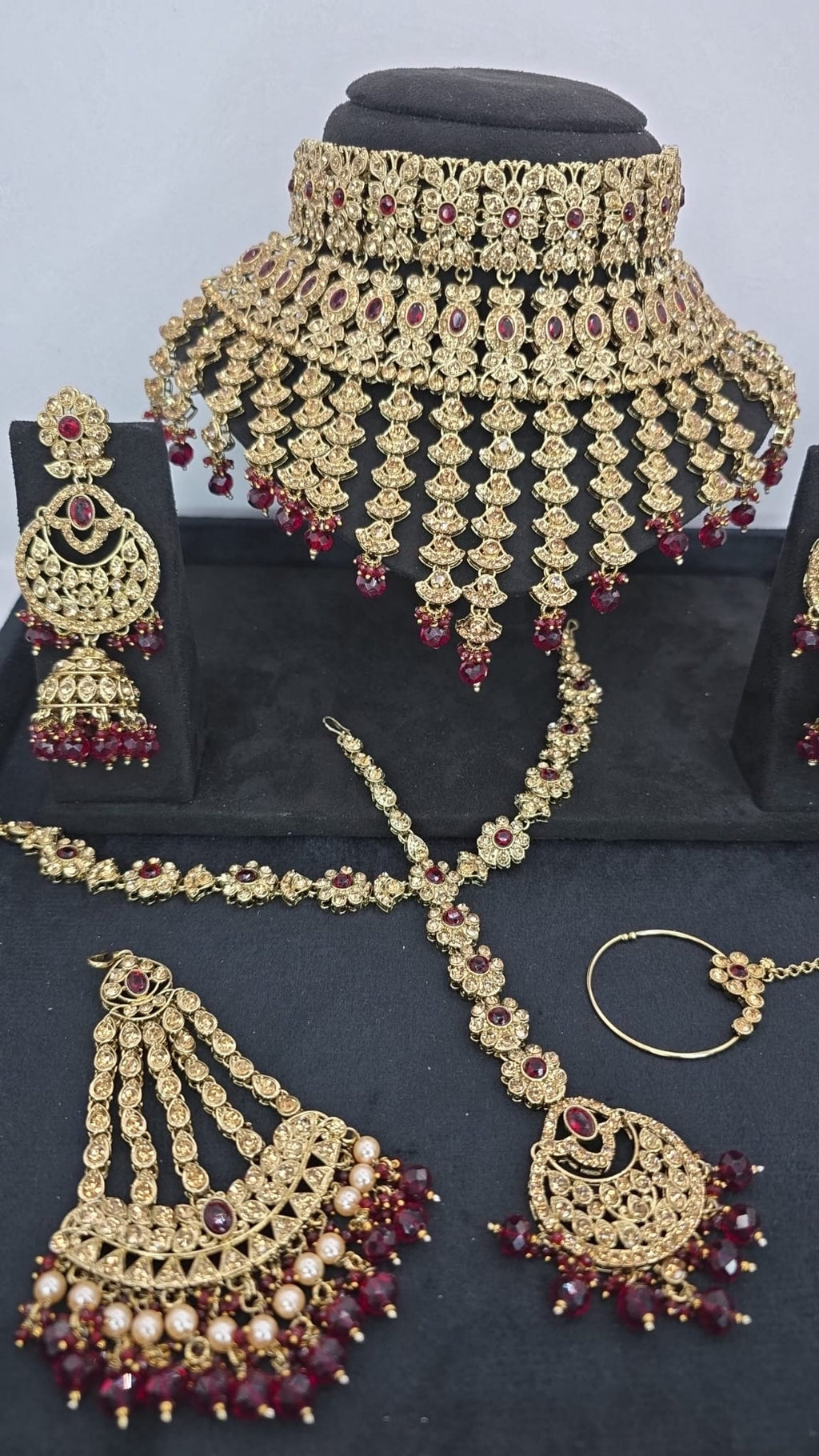 mehroon fountain bridal set