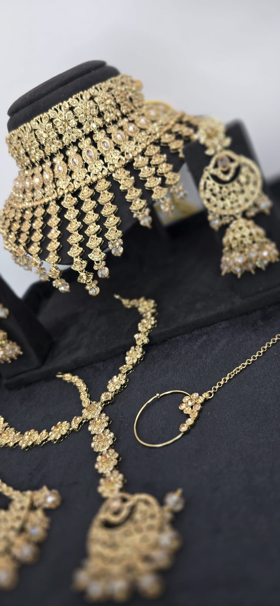 champagne stone fountain bridal set