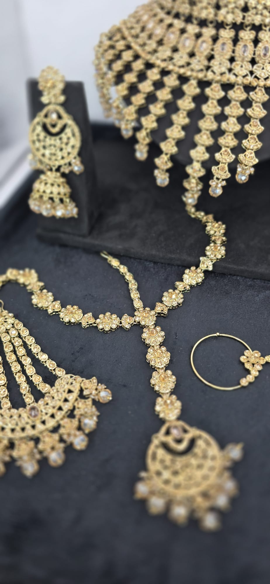 champagne stone fountain bridal set