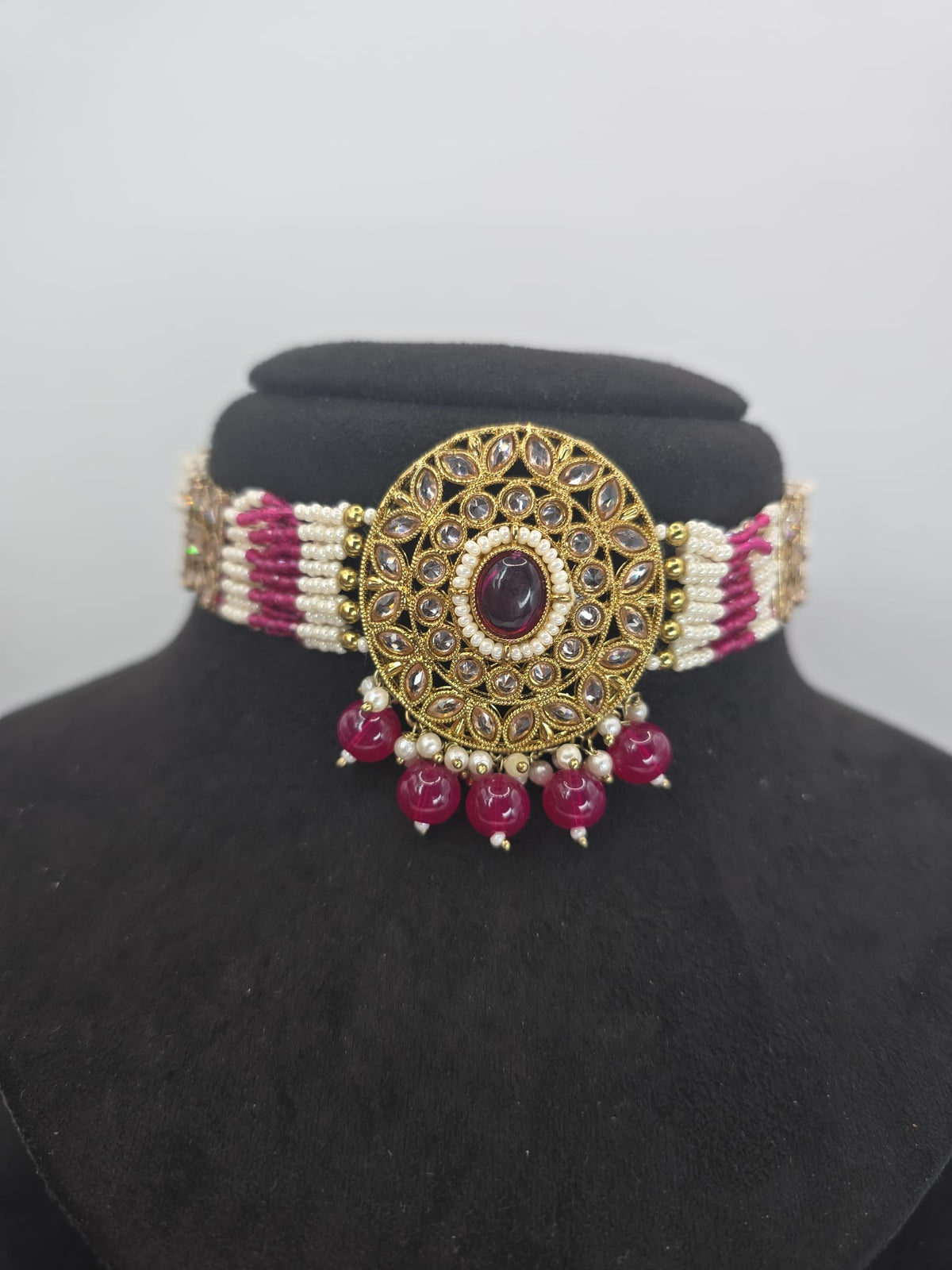 shocking pink classy choker set