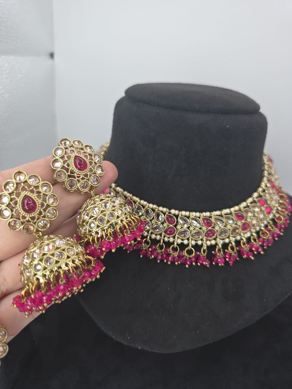 royal jhumka hot pink set with tikka