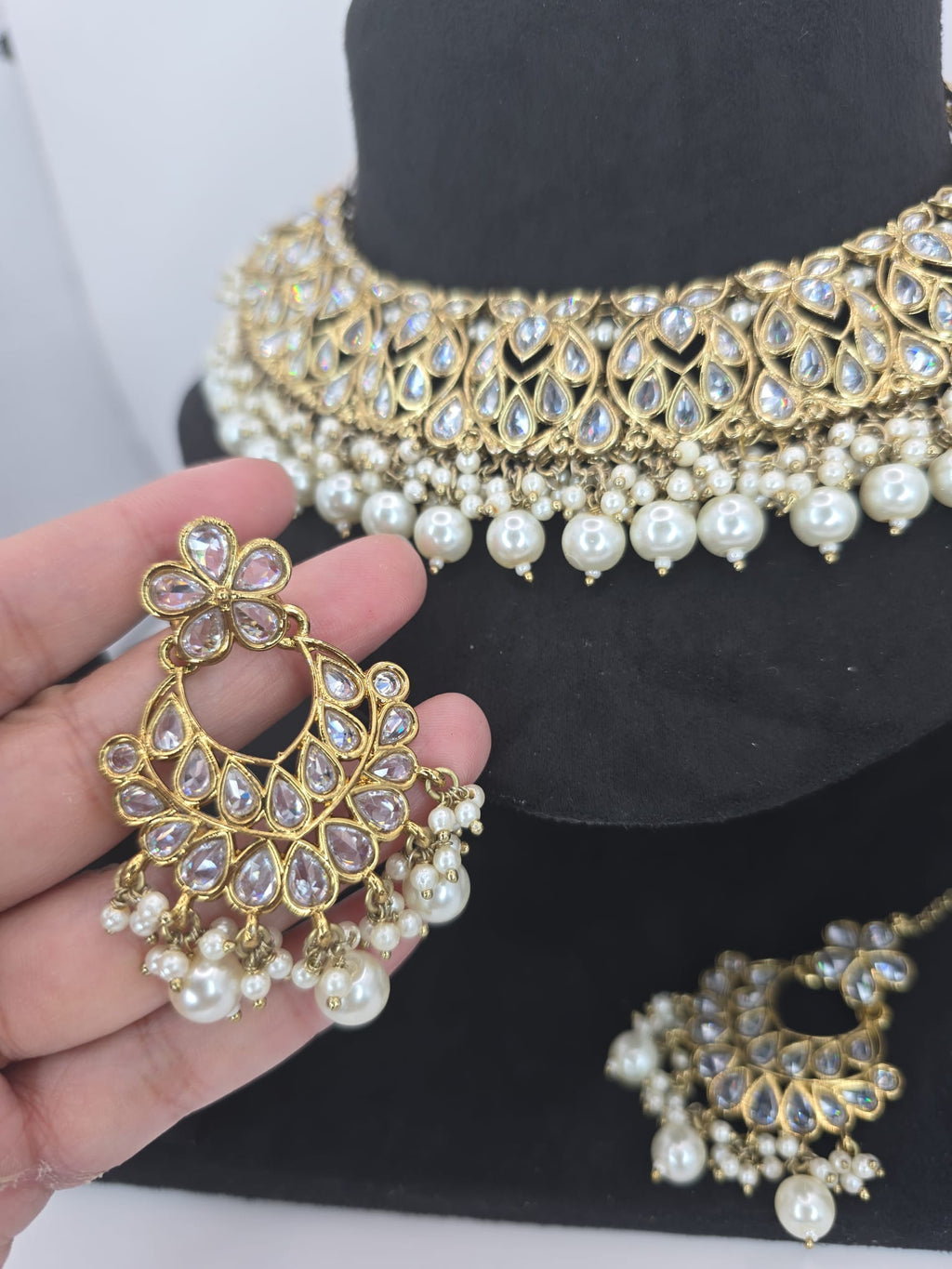 kundan style white gold Indian set