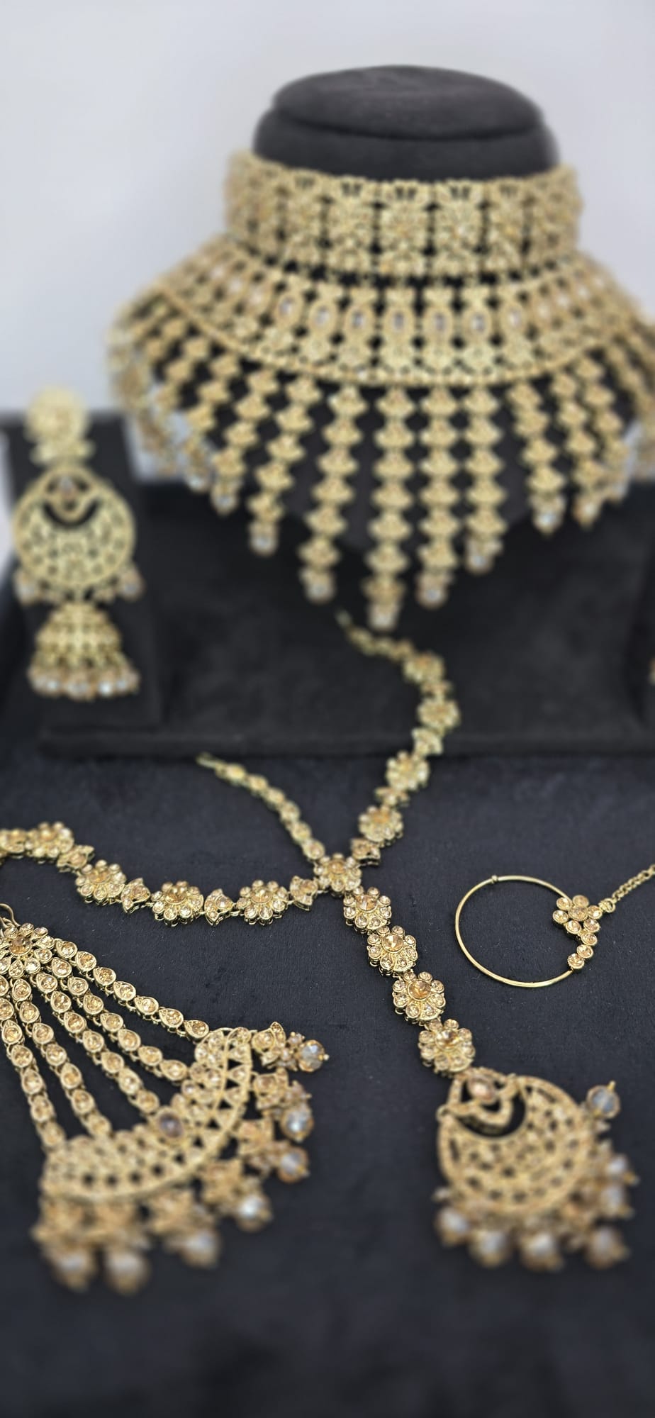 champagne stone fountain bridal set