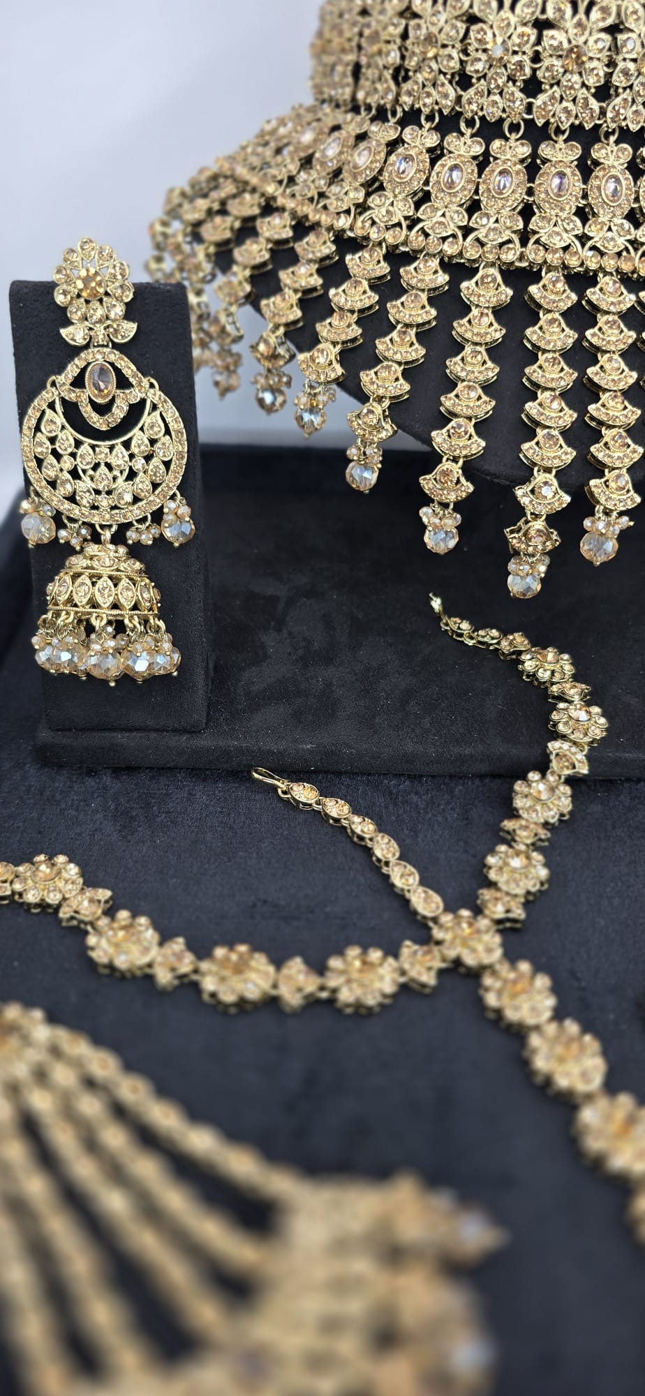 champagne stone fountain bridal set